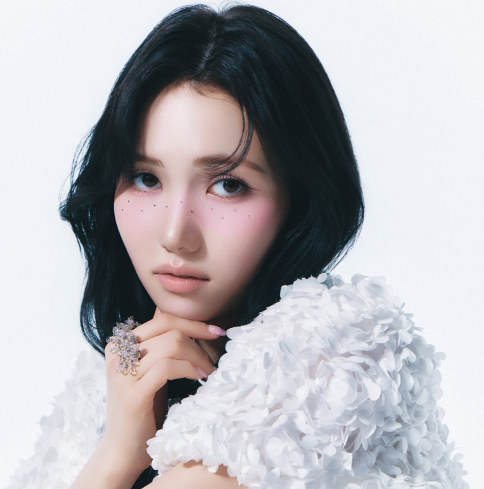 【web】SWEET「IS:SUE・NANO連載」vol.3 夢月