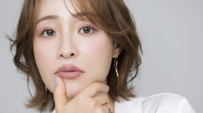 【web】美的GRAND「大沢あかね、プロの「美」を盗む。ただの美人じゃ終わらない」vol.2 大沢あかねさん